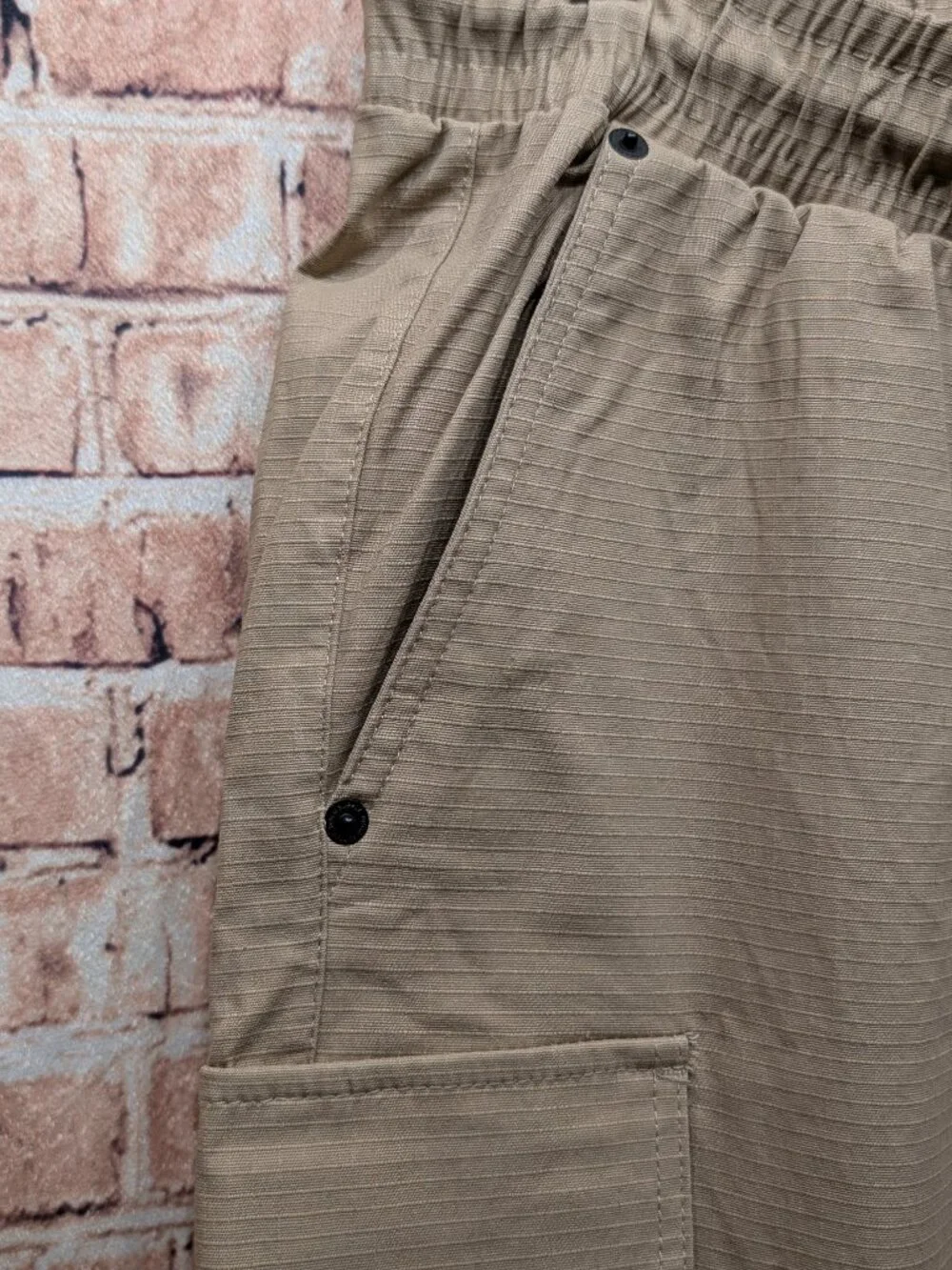 Dogg Supply by Snoop Dogg Beige Utility Cargo Pants Drawstring Waist Size Medium